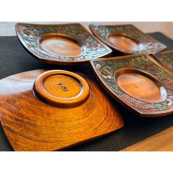 [Like New] Japanese Hand-Carved Wooden Saucers, Floral Motifs, Signed, Set of 5 - Picture 1 of 13
